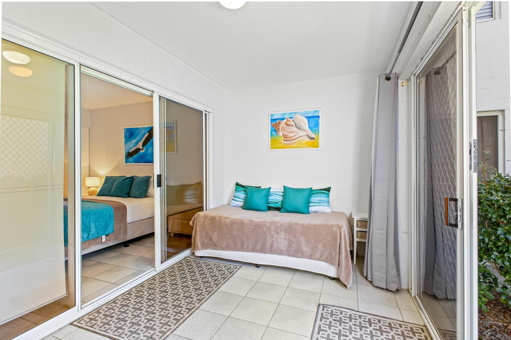 The Islander Hotel Point Lookout Bagian luar foto